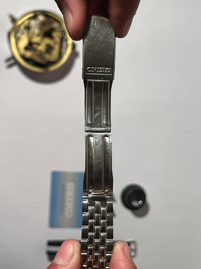 Seiko 7025-8010 Automatic Men’s Watch – Vintage 1970s Japan-Made Classic